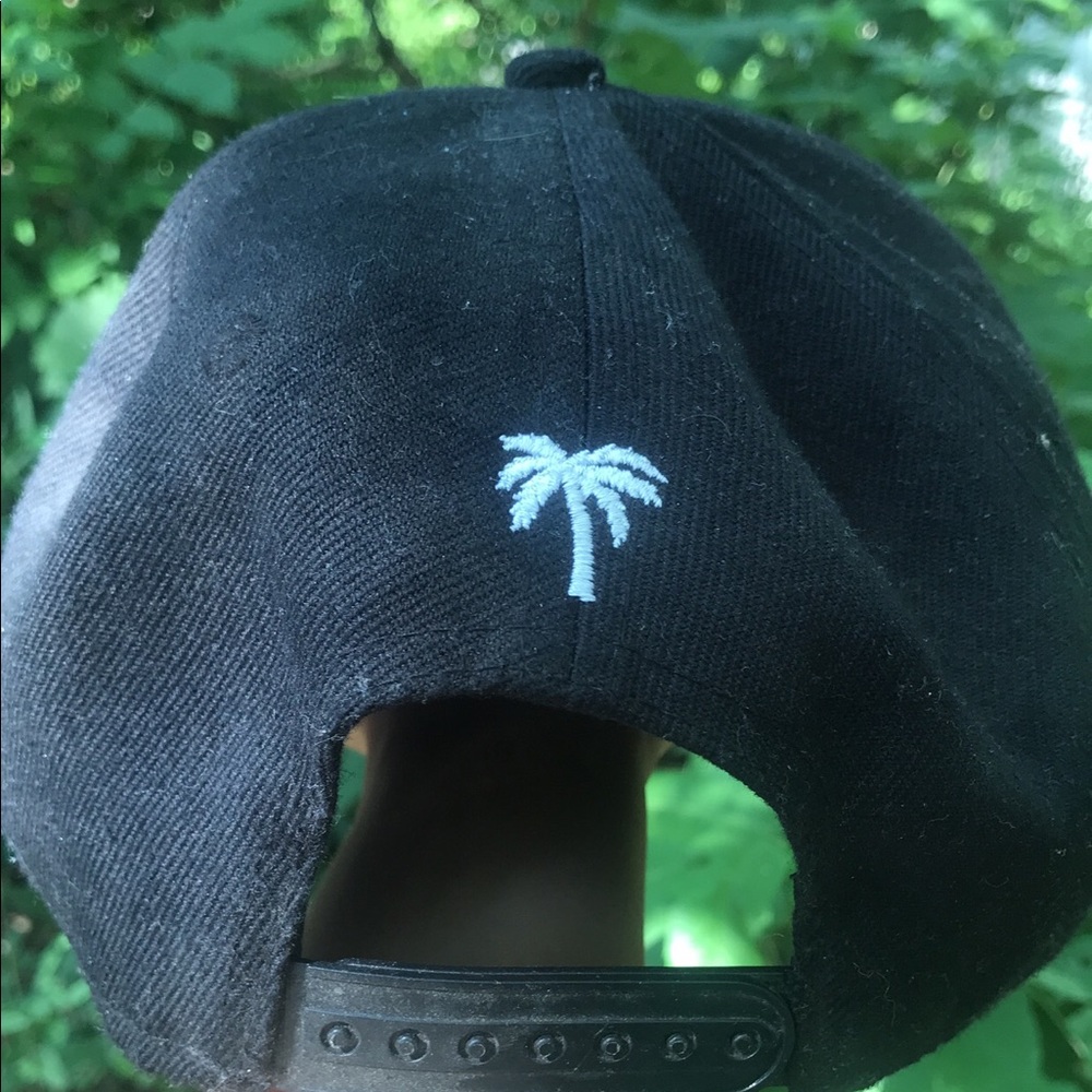 Trees hat - Picture 2 of 4